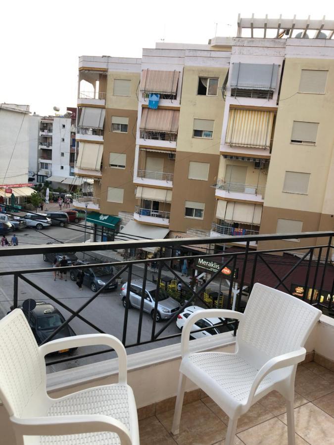 Center Hotel Pirro 希马拉 外观 照片