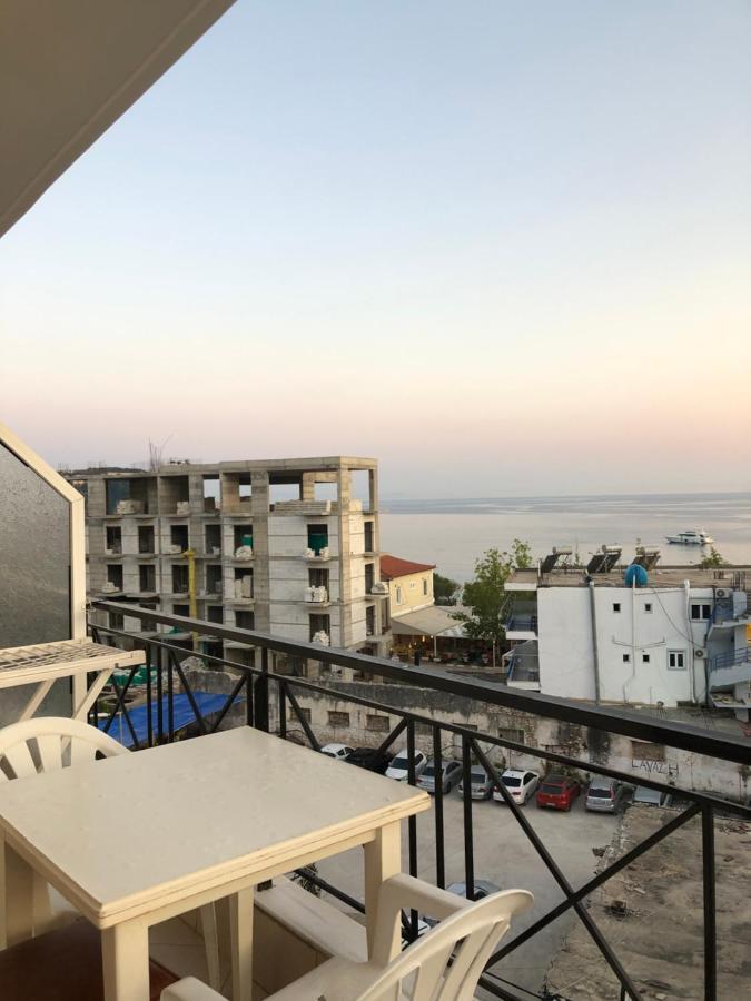 Center Hotel Pirro 希马拉 外观 照片